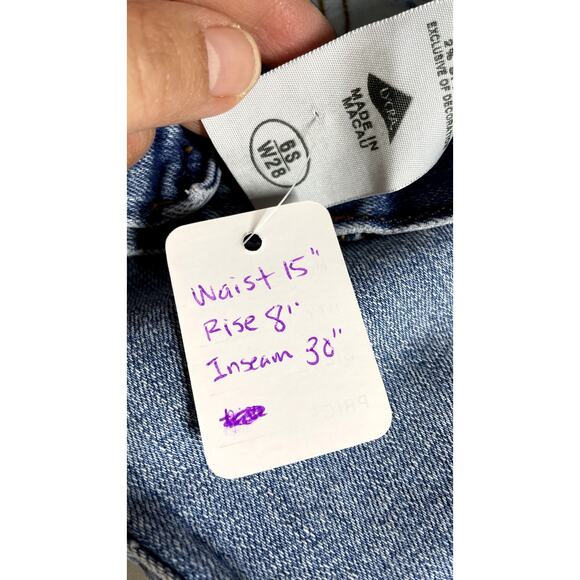 Vintage Levi’s “Little e” Curvy Bootcut Jeans Size 6S / W28 - Picture 10 of 14